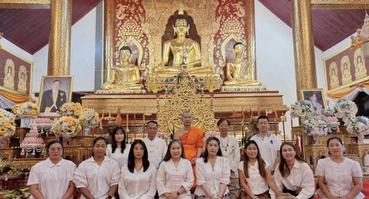 ปลัดอำเภอเทิง พร้อม นายก ทต.หงาว ร่วมกิจกรรมโครงการนายอำเภอชวนเข้าวัดทำบุญวันออกพรรษา ณ วัดบุญนาค