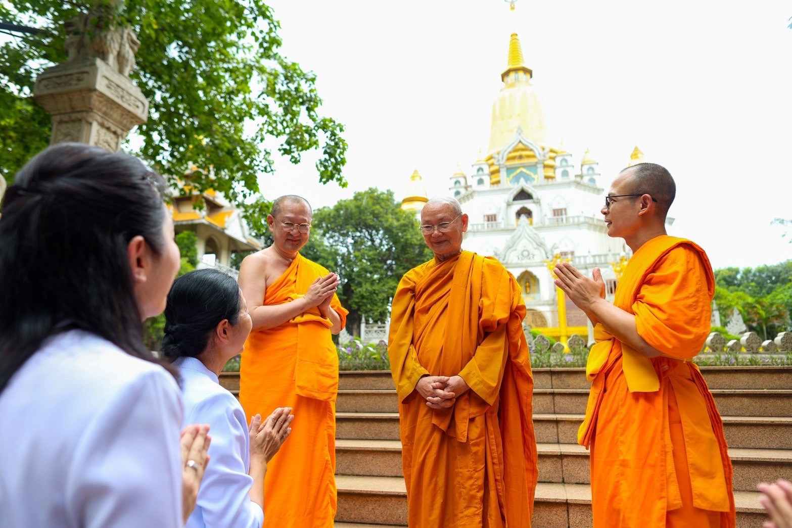 ปทุมธานี สานพุทธสัมพันธ์ไทย–เวียดนาม ถวายเทียนพรรษา 9 วัดเถรวาทในนครโฮจิมินห์