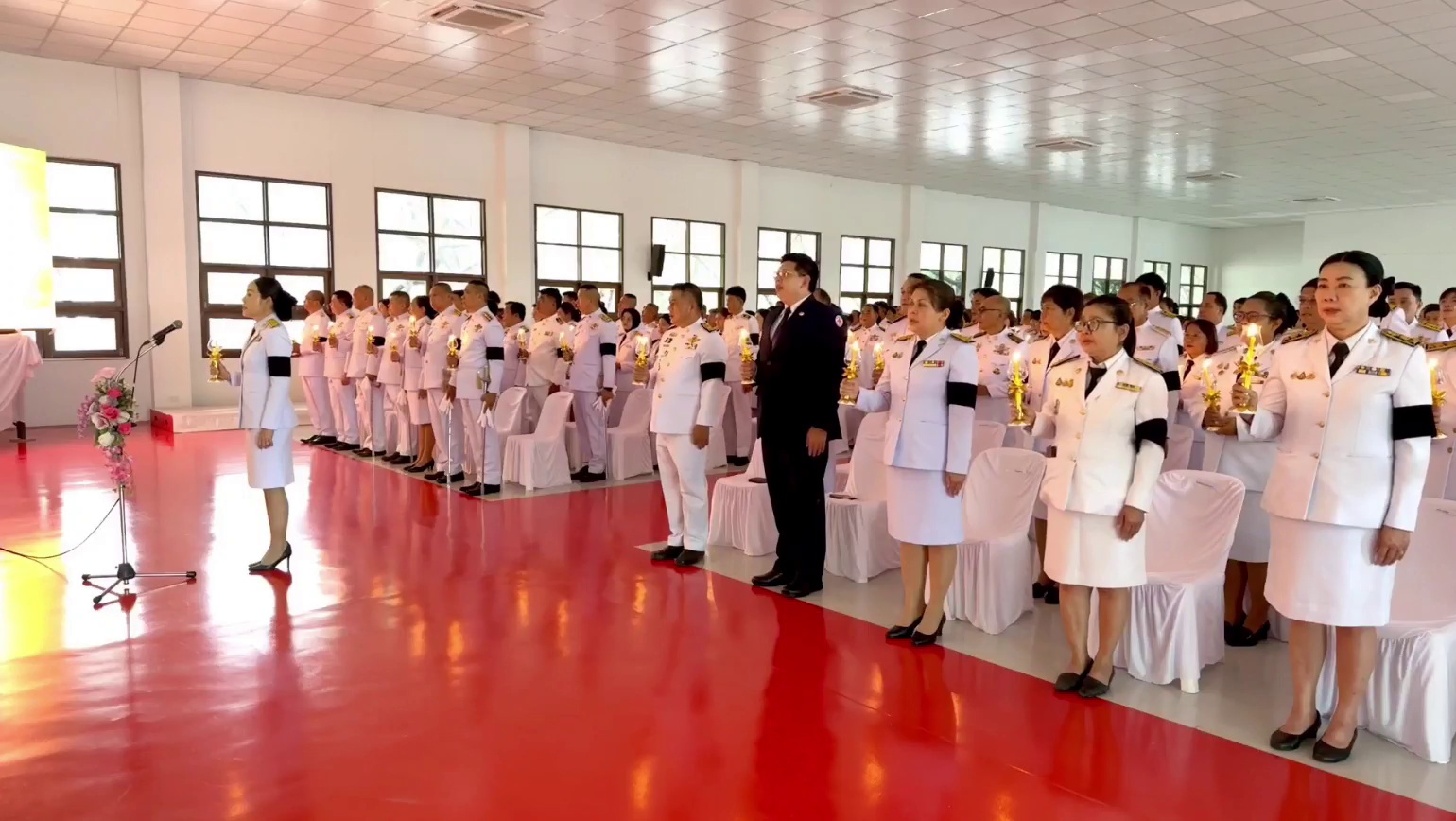 ปทุมธานี นายอำเภอคลองหลวงนำพสกนิกรจุดเทียนถวายพระพรชัยมงคล เนื่องในวันเฉลิมพระชนมพรรษา 28 กรกฎาคม 2569