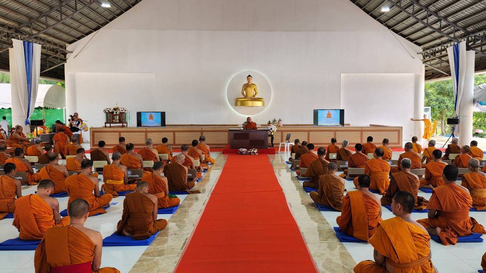 ปทุมธานี พระสังฆาธิการอำนาจเจริญ 150 รูป ร่วมปฏิบัติธรรม ขับเคลื่อนงานคณะสงฆ์เพื่อสังคมอย่างยั่งยืน