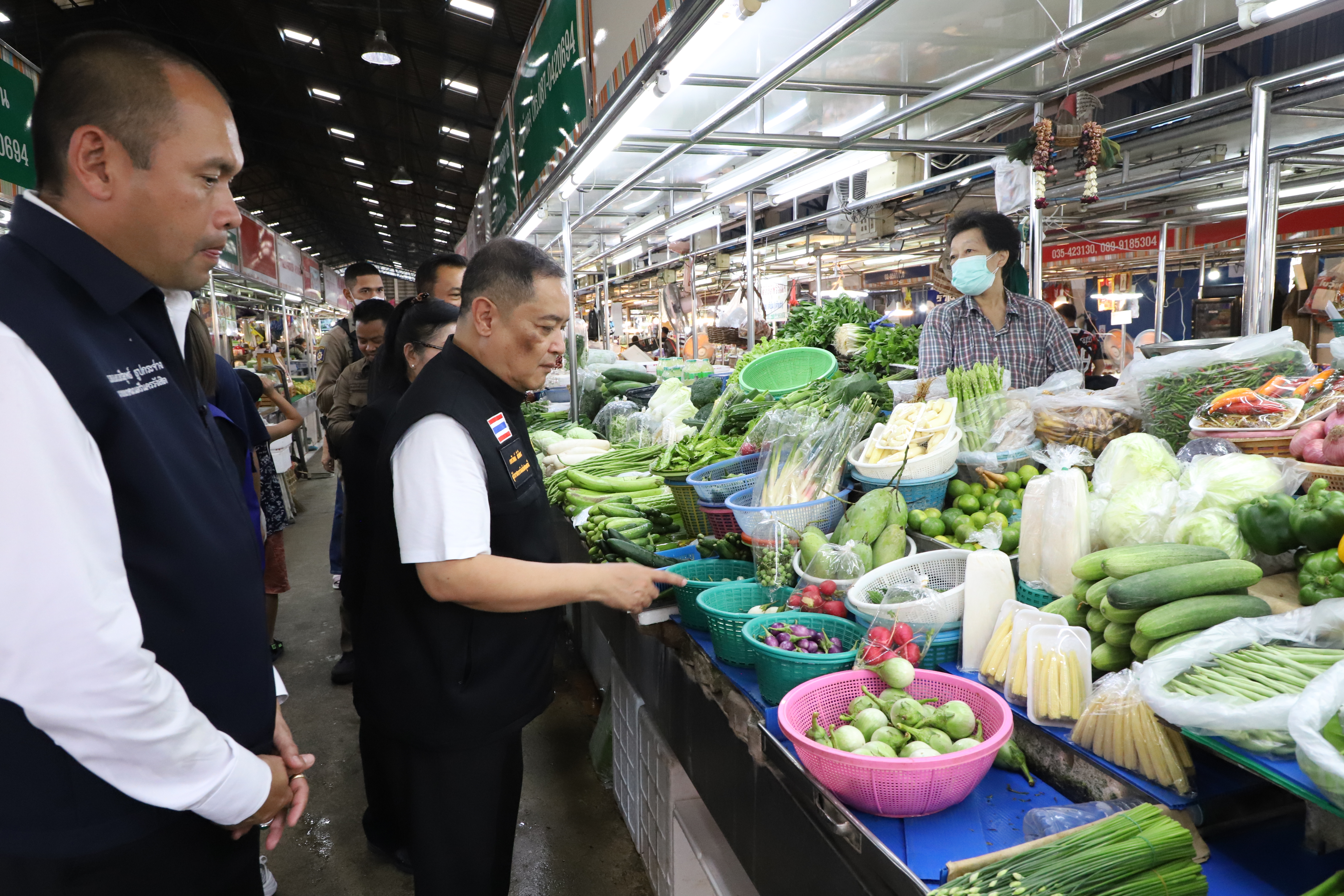 ปทุมธานี ผู้ว่าฯ รุดตรวจตลาดรังสิต ย้ำ