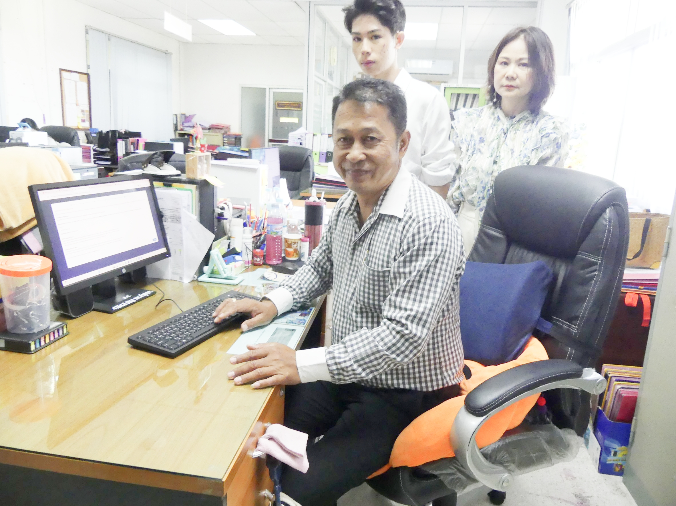 เทศบาลตำบลลำลูกกาสนับสนุนส่งเสริมเยาวชนนักดีไซด์เข้าชิงรางวัลรับโลก Diana Award