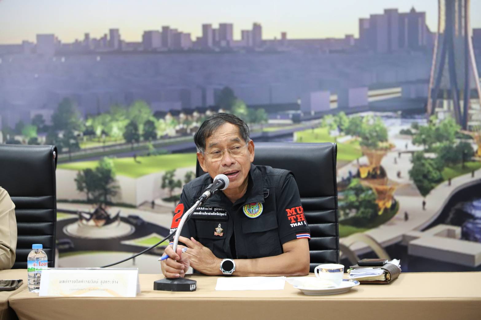 ผู้ว่าปทุมธานี จับมือ นายกแจ๊ส เร่งแก้ปัญหาน้ำท่วมขังในพื้นที่ปทุม