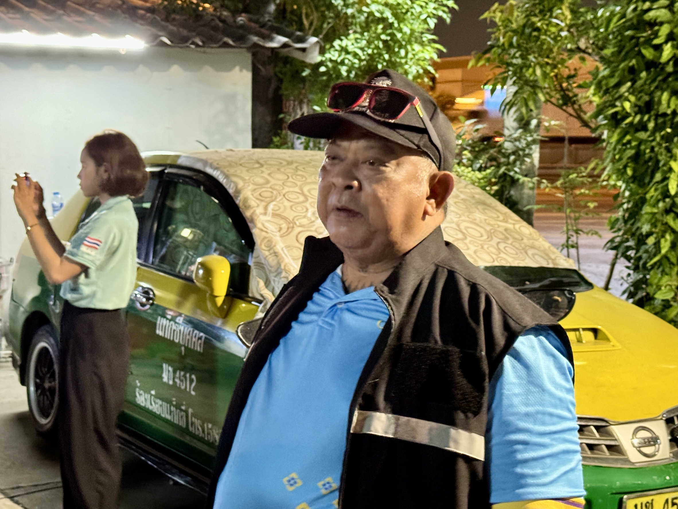 อส.ตร.สน.คันนายาว ศูนย์มิตรภาพ ปล่อยแถวเปิดสัญญาณไฟป้องกันเหตุร้ายช่วงสงกรานต์ ทศพร วงศ์ทองชูสกุล 